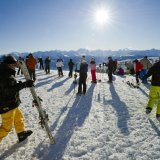 Il y aura sans doute foule sur les pistes durant la semaine de Carnaval (photos d'archive à Crans-Montana)
